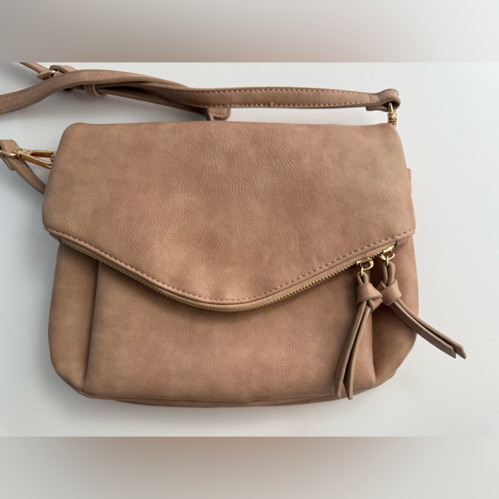 Urban Expression Erin Crossbody Vegan Leather